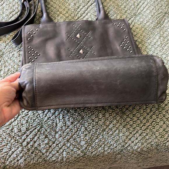 Lucky Brand leather tote, with straps and crossbody - Picture 4 of 7